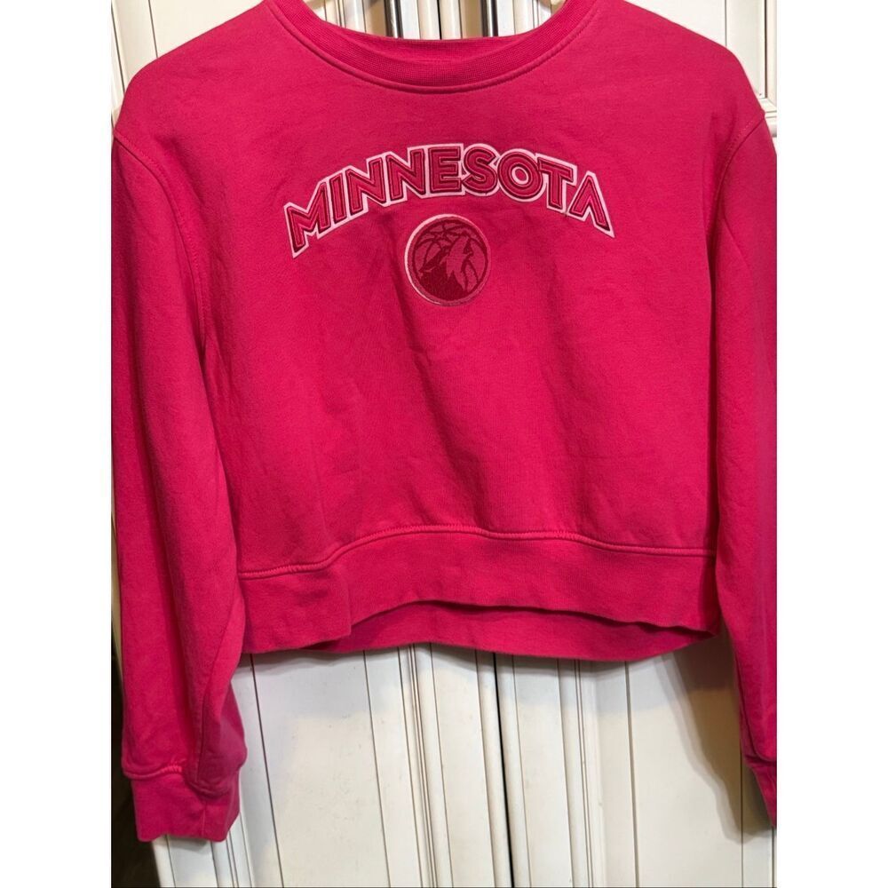 Pro Standard Girls' Minnesota Timberwolves Classic Triple Pink Sweatshirt XL